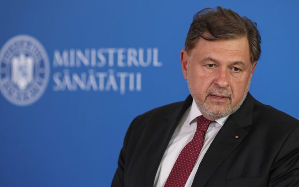 Contractul Pfizer: Ministerul Sănătății a vrut să fugă de răspundere, arată documentele