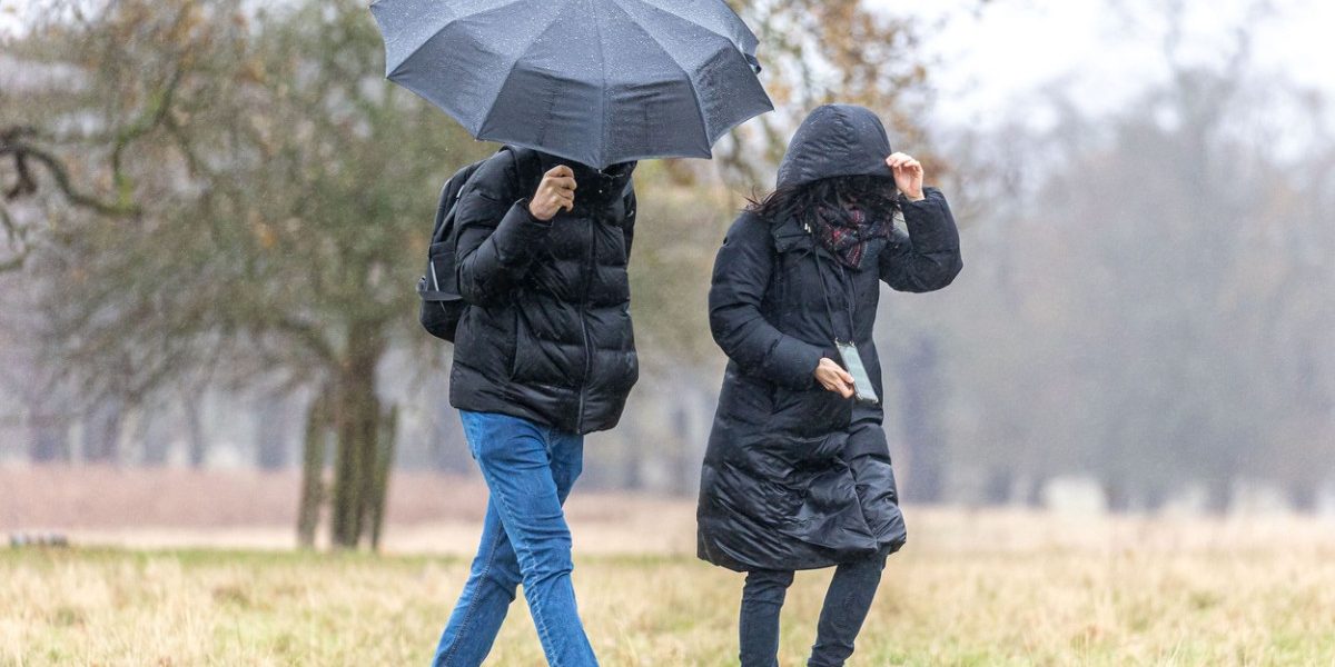 Vremea se instalează sub semnul instabilității în cea mai mare parte a țării, Administratia Națională de Meteorologie (ANM) emițând o informare pentru intensificări ale vântului, ploi moderate cantitativ și ninsori în zonele montane