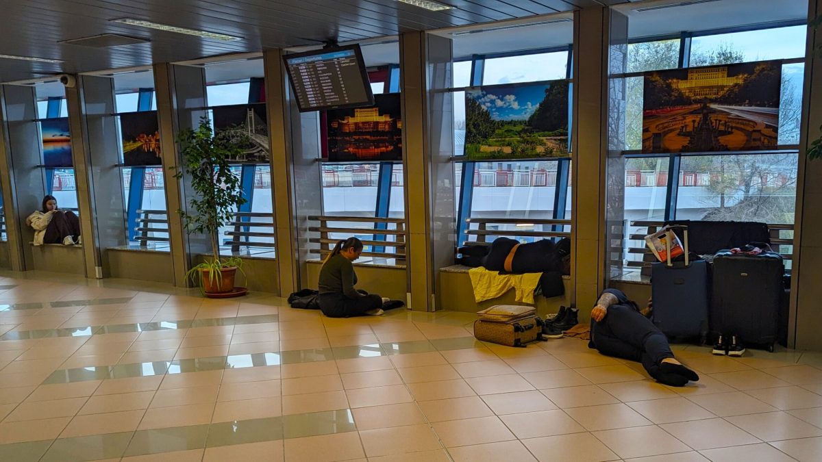 Otopeni: Sinecurile CNAB, blindate juridic. Listarea la Bursă, sfidată