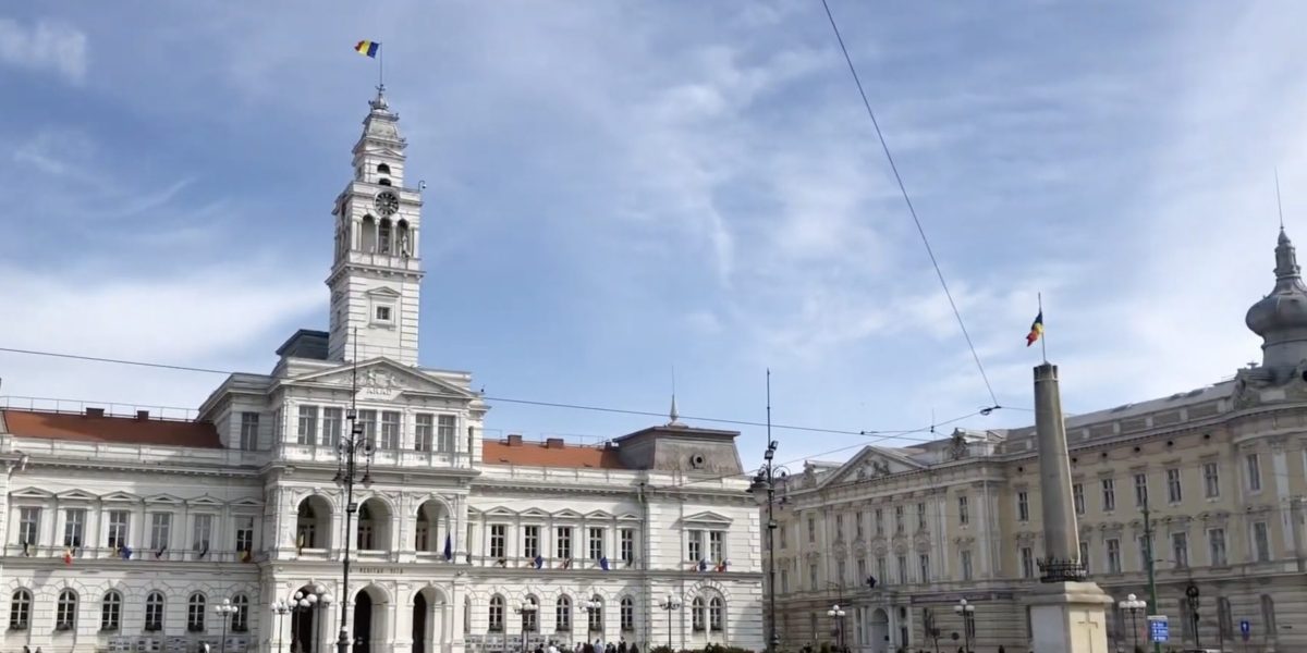 Primăria Arad nu va disponibiliza angajați deși și-a redus organigrama cu 316 posturi în ultimii cinci ani