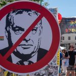 O investigație publicată de portalul independent 444.hu relevă că serviciile de securitate din Ungaria au fost folosite ca instrumente politice împotriva unui partid de opoziție, Tisza, condus de Péter Magyar