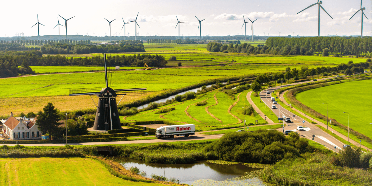 Raben România analizează impactul creșterii prețurilor carburanților asupra costurilor de transport și al prețurilor de pe raft