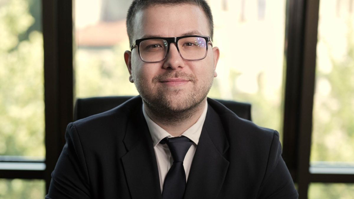 Aurul, refugiu sigur în vremuri de criză? Analiza pentru INVESTITORI