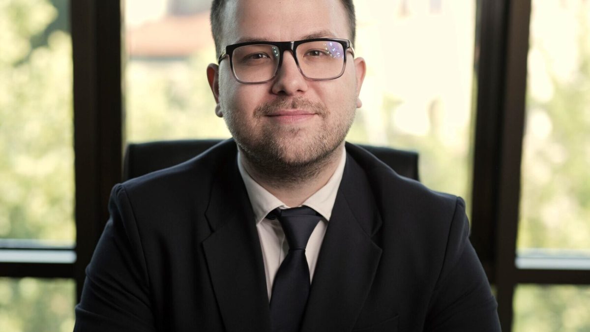 Aurul, refugiu sigur în vreme de conflict? Analiza Freedom24 în România