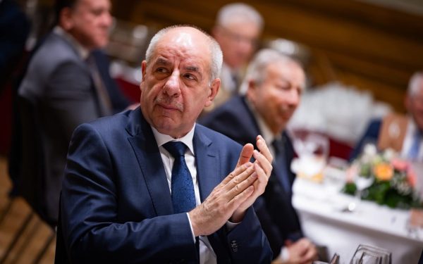 Reacție dură: Biroul lui Sulyok Tamas, vizat de Magyar Peter