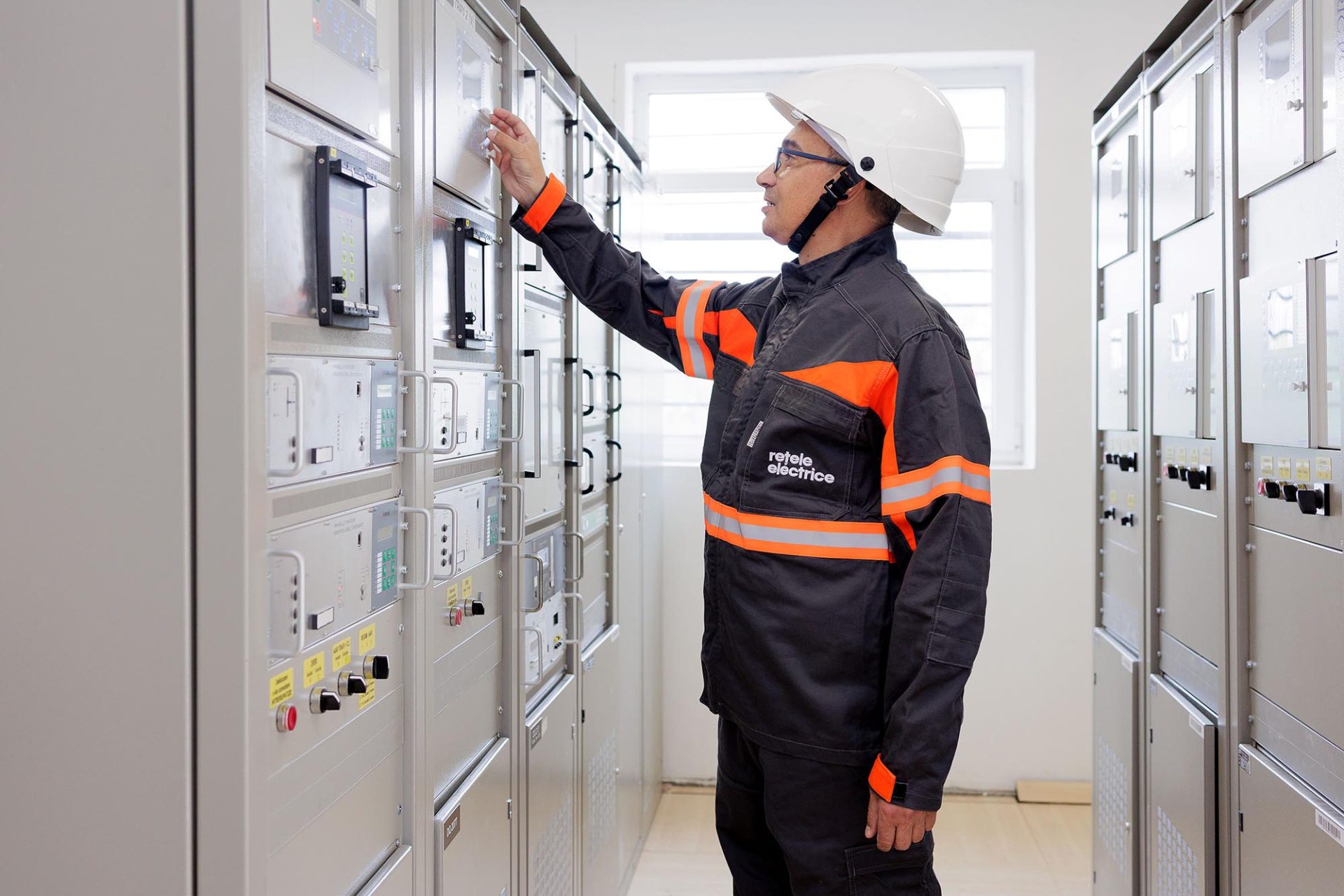Rețelele electrice din România au primit 1,4 miliarde de lei pentru modernizare în 2025