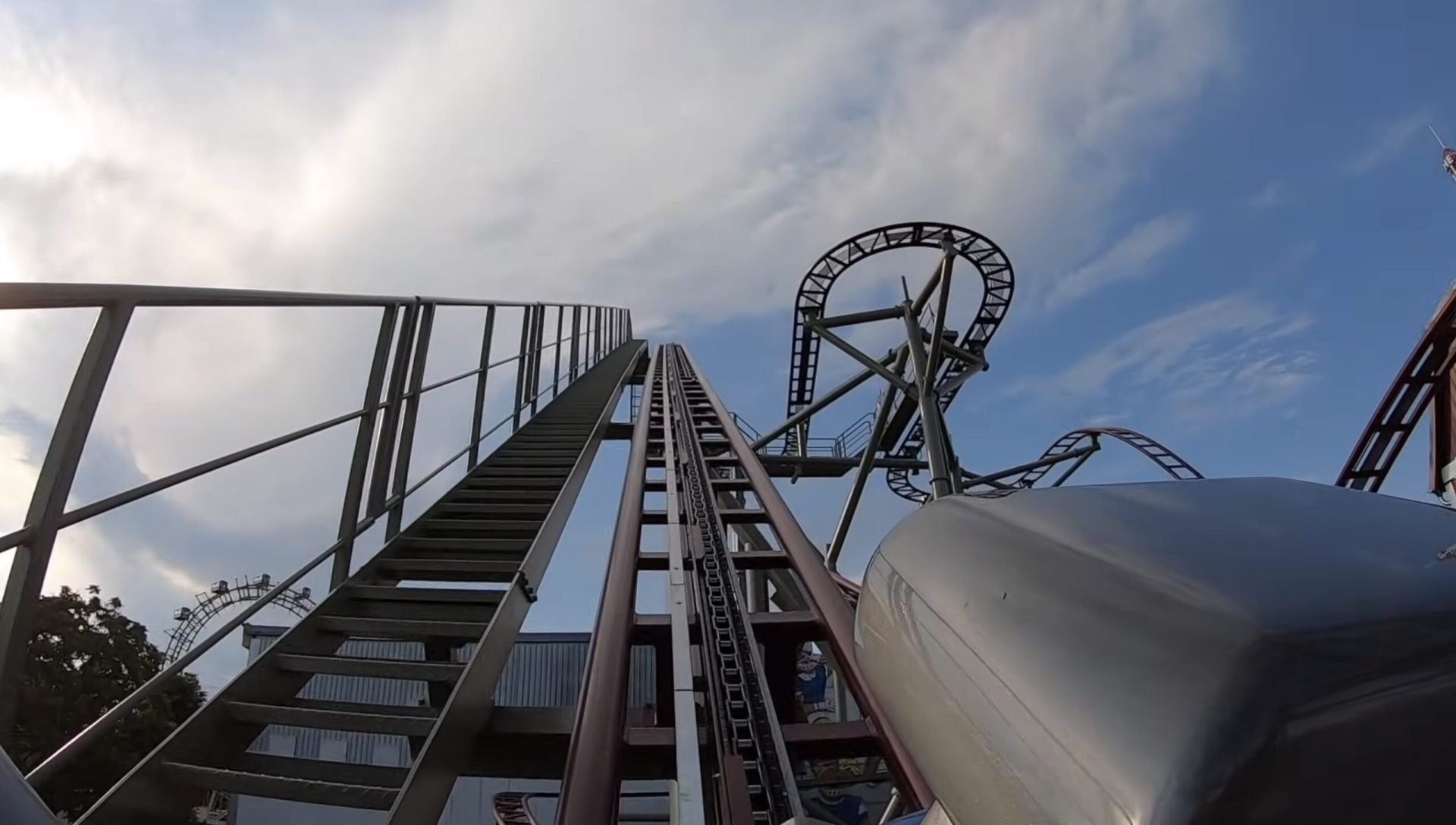 Cinci răniți într-un parc din Viena, după deraierea unui rollercoaster