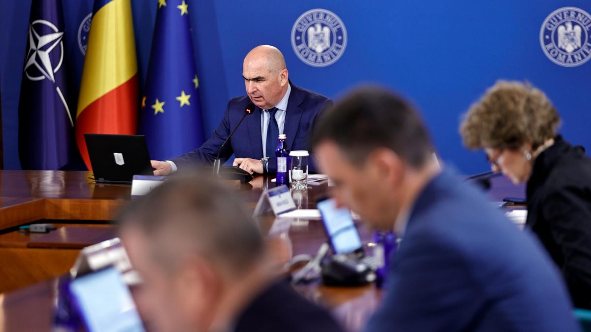 România riscă penalizări de 4 miliarde de euro din cauza întârzierilor în implementarea reformelor din Planul Național de Redresare și Reziliență (PNRR)
