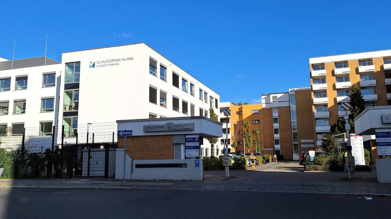 Închiderea clinicii Schlosspark din Charlottenburg ridică semne de întrebare cu privire la viitorul unui amplu teren