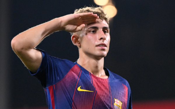 Satul Spaniol: Case Albe, Liniște și Bucuria Fotbalului