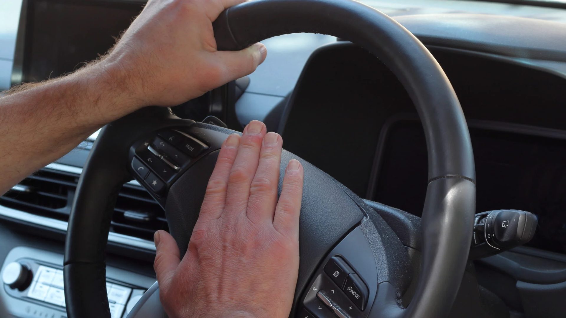 MAȘINILE, SUB LUPĂ: Pașaport Digital de Mediu OBLIGATORIU din 2026, Decizie UE