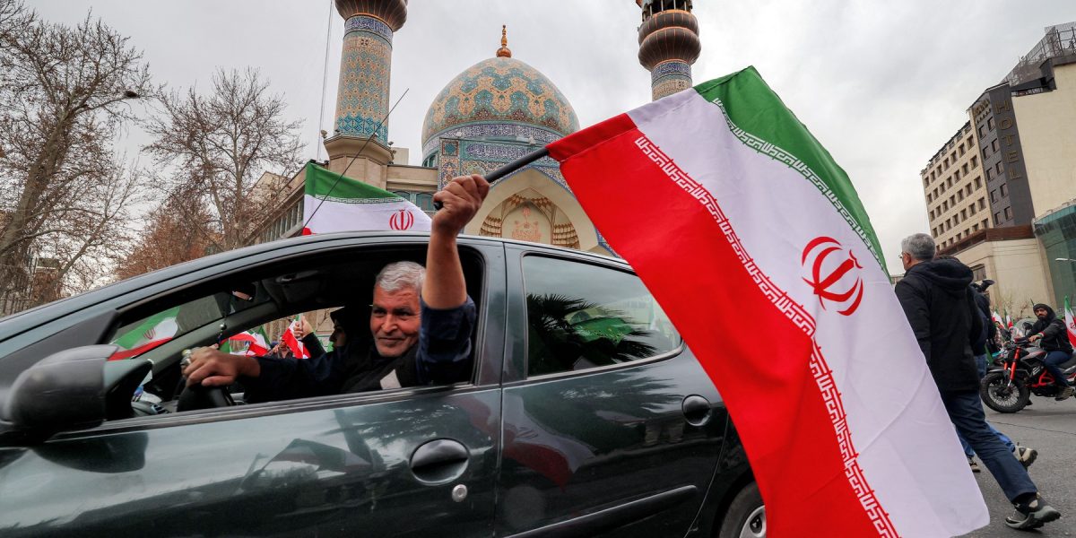 Oficiali americani și israelieni au primit luni o informație neașteptată privind negocierile cu Iranul, pe fondul apropierii termenului limită stabilit anterior