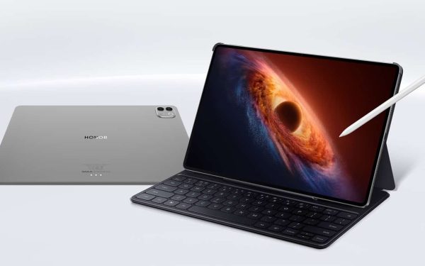 Tableta Flagship în România: 4.8 mm, OLED 165Hz și Snapdragon 8 Gen 5!