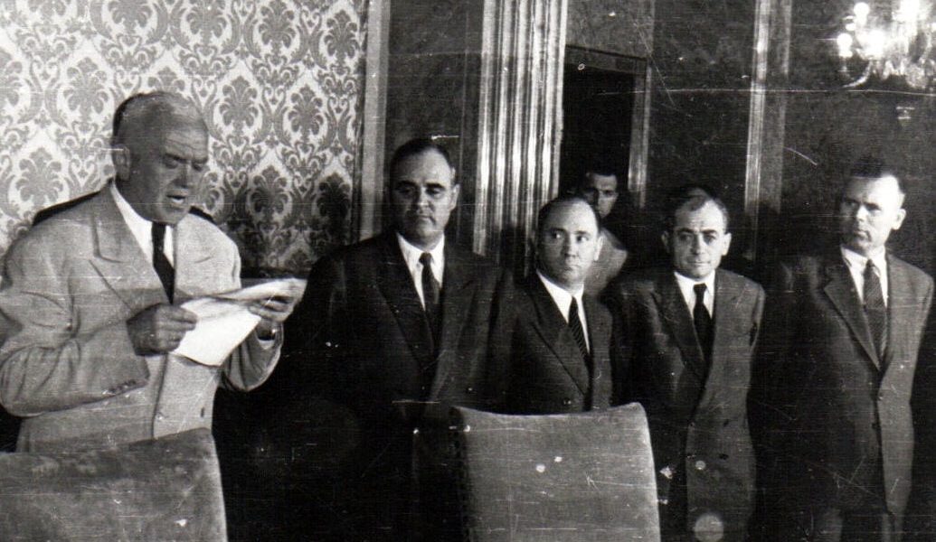 Paște negru pentru comuniști: Arestări-șoc în conducerea PCR, în Săptămâna Mare