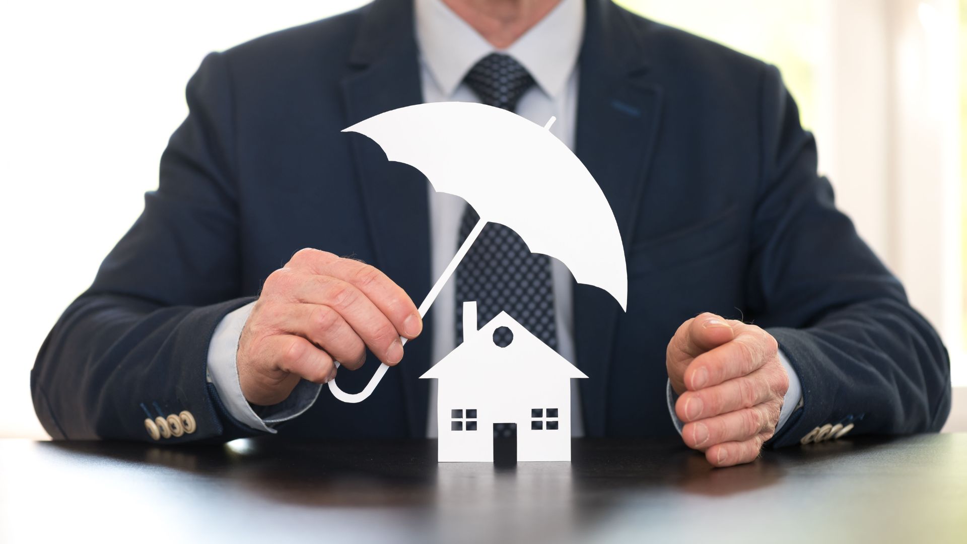 Locuința ta, protejată de riscuri: Ghidul complet al asigurărilor în 2026 În 2026, românii au la dispoziție o gamă variată de asigurări pentru locuințe, menite să acopere diversele riscuri la care sunt expuse proprietățile