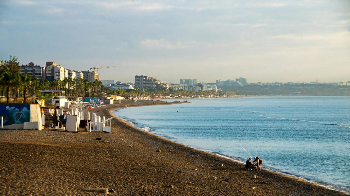 Litoralul românesc, umilit de Bulgaria: Turiștii au fugit de Paște