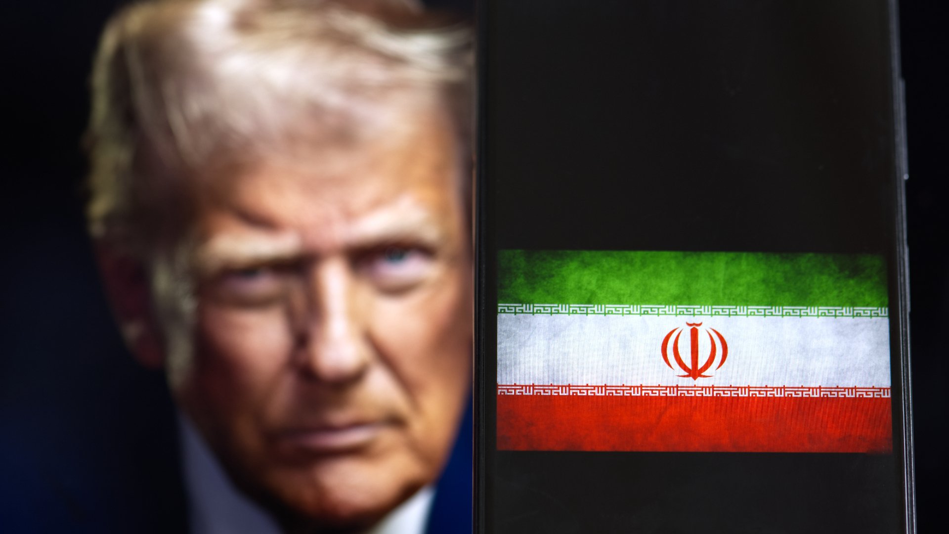 Tensiuni în escaladare între SUA și Iran după declarațiile președintelui Trump Președintele Statelor Unite, Donald Trump, a făcut duminică o declarație șocantă privind Iranul, afirmând că întreaga țară ar putea fi distrusă peste numai câteva ore