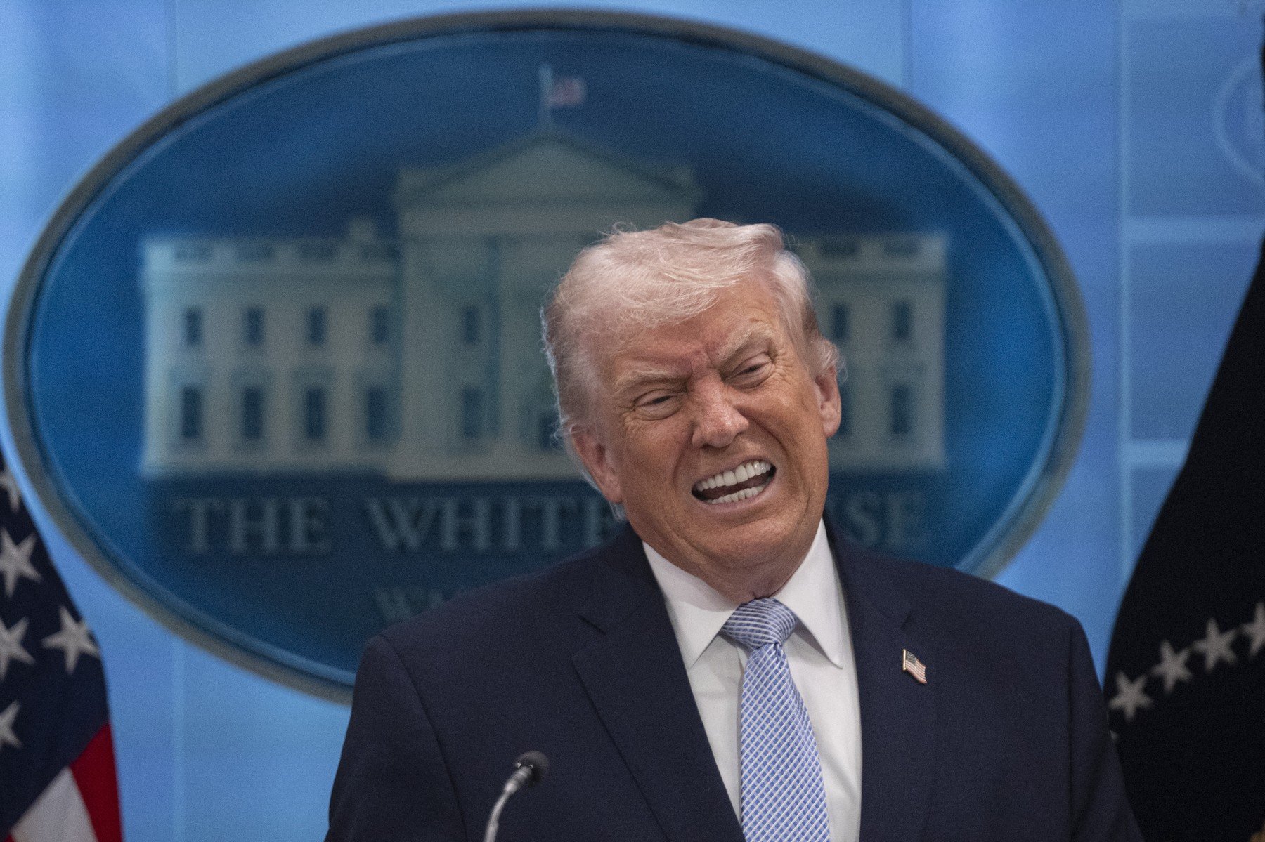 Donald Trump, fostul președinte american, a afirmat marți că se află în „negocieri aprinse” cu privire la conflictul cu Iranul, pe fondul tensiunilor crescute legate de blocada petrolului din Strâmtoarea Ormuz