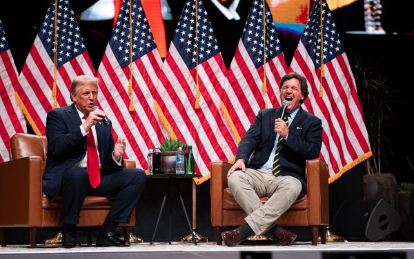 Tucker Carlson, regrete amare: Îl dezice pe Donald Trump și mărturisește „chinul”
