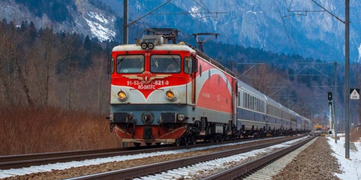 Ruta București – Brașov va fi parcursă mai rapid cu trenul după construcția tunelului Predeal, potrivit informațiilor