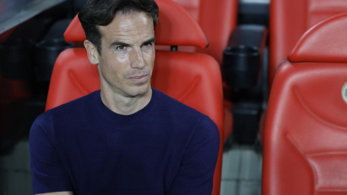 Íñigo Pérez a împlinit, vineri, un prag important în cariera sa de antrenor, atingând centenarul de meciuri conduse pe banca tehnică a Rayo Vallecano