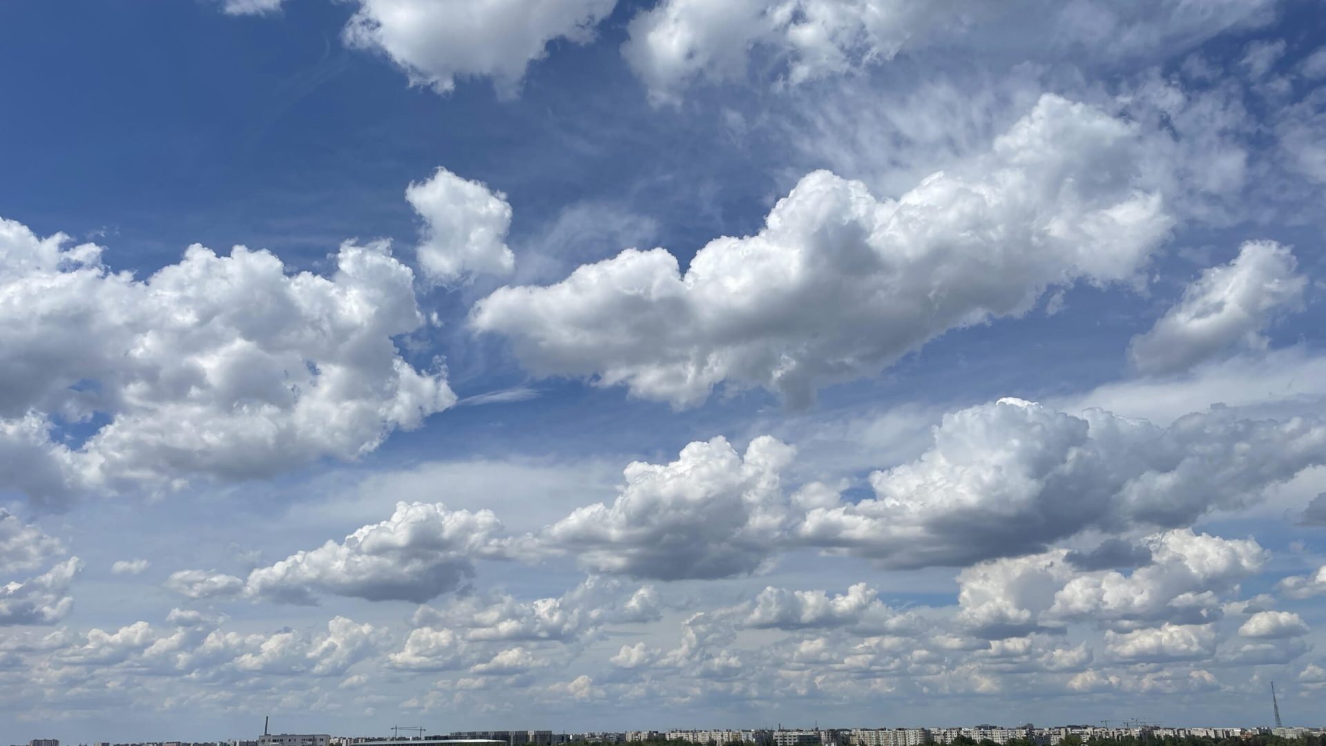 Vremea LA București se-ncalzește: Prognoza ANM pentru 13-17 Aprilie