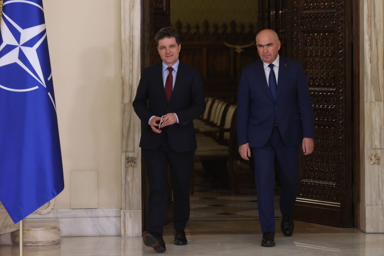 Președintele Nicușor Dan va discuta astăzi cu oficiali și reprezentanți ai industriei petroliere despre aprovizionarea cu țiței și combustibili, într-o întâlnire programată la ora 14.00, la Palatul Cotroceni
