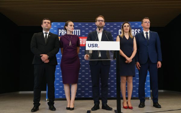 Fritz (USR): "Șocul" solidarității pentru miniștrii reformați, resimțit de "ceasurile scumpe"