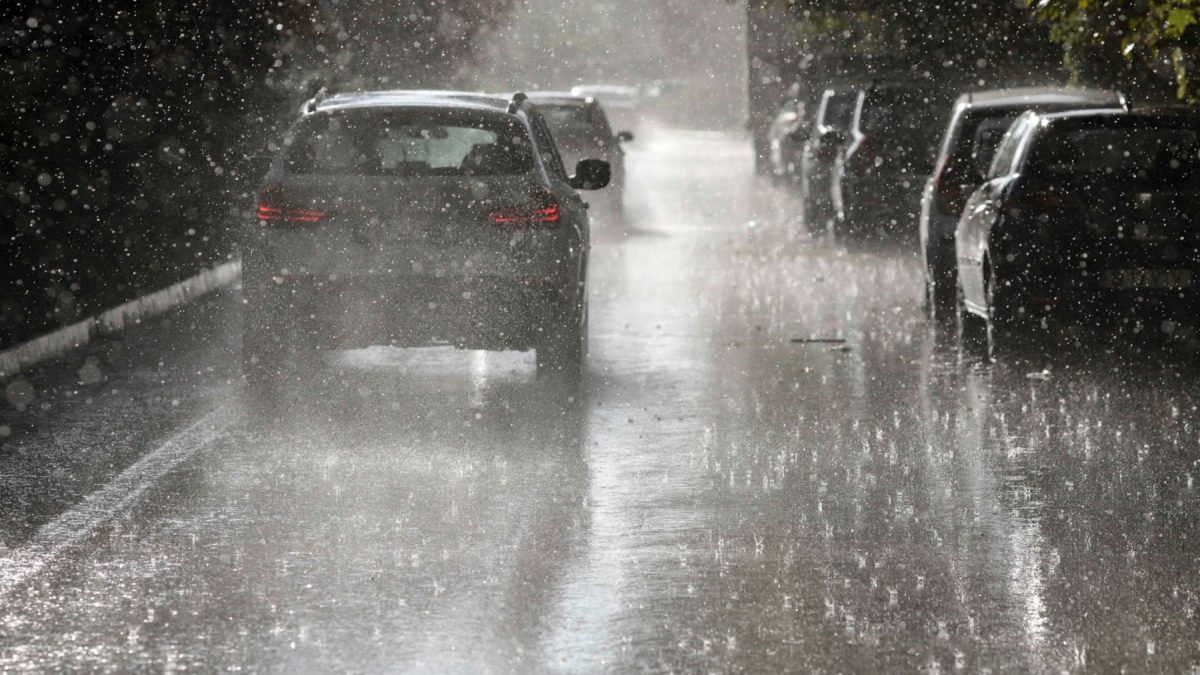 METEO: Vremea se schimbă radical în România săptămâna viitoare. Ploi și răcire accentuată!