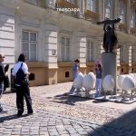 Ouă gigant la Timișoara: 7.000 € pentru un Paște controversat, în locul statuii