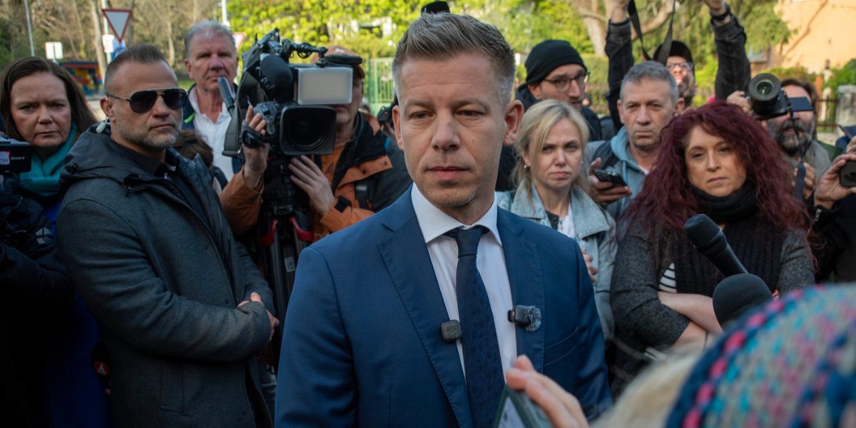 Mai puțin de-o oră până la închiderea urnelor în Ungaria: Peter Magyar, optimist