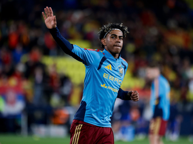 Club românesc anunță transferul senzațional al jucătorului Lamine Yamal: de la FC Barcelona la Liga 1! O veste șocantă a zguduit lumea fotbalului românesc în pragul sezonului de vară, atunci când un club din Liga 1 a anunțat oficial achiziția unui jucător de top de la FC Barcelona