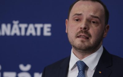 Ministrul Sănătății, Alexandru Rogobete, a stârnit interes în rândul actorilor din domeniul medical și politic prin declarația sa referitoare la posibilitatea ca sumele datorate de Pfizer în cadrul contractelor încheiate pentru achiziționarea vaccinurilor să fie transformate în beneficii reale pentru pacienți