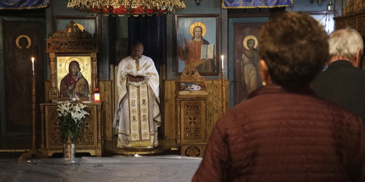 Marțea Mare, considerată una dintre cele mai solemne zile ale Săptămânii Patimilor, reprezintă un moment de pregătire sufletească pentru Învierea Domnului, fiind marcată prin anumite obiceiuri și tradiții ce au rădăcini adânci în credința ortodoxă