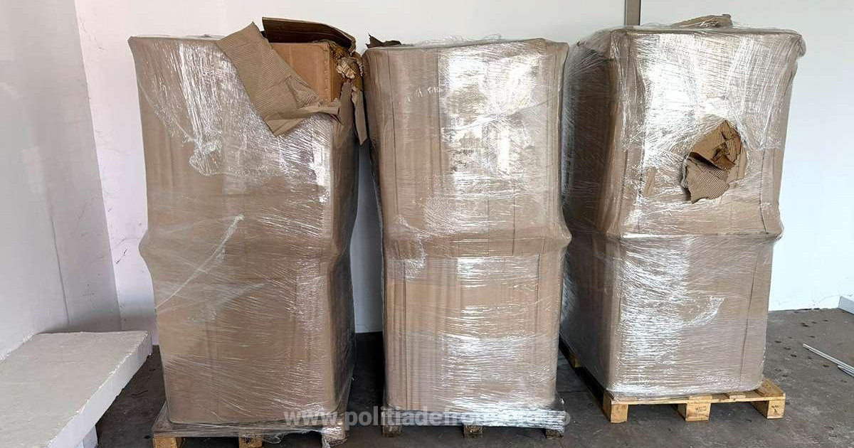 Giurgiu: O tonă de tutun de contrabandă, găsită într-o dubă