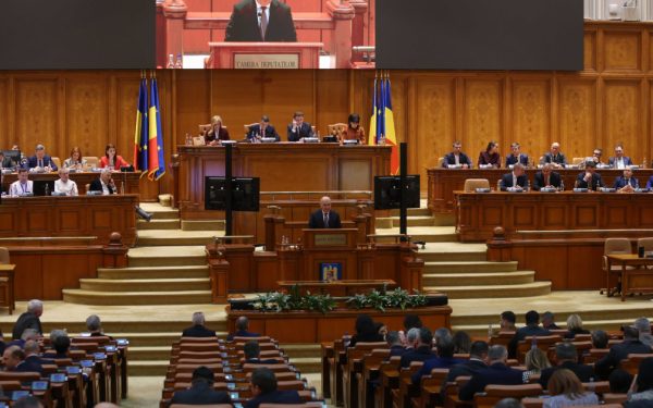 România, prinsă între stabilitate și criză: AUR, vectorul instabilității Coaliției