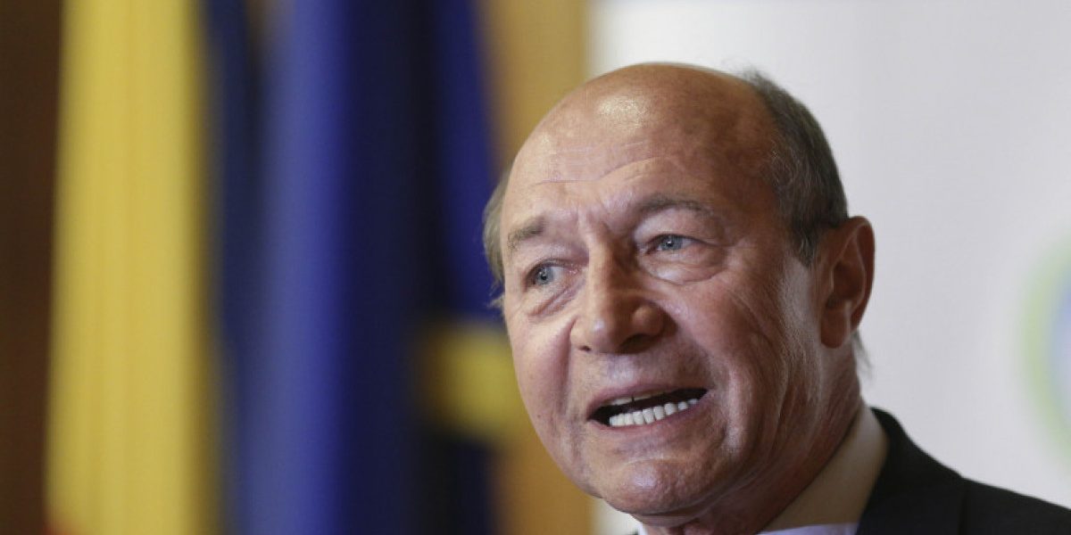 Fostul președinte Traian Băsescu a atras atenția asupra crizei carburanților, recomandând măsuri de raționalizare pentru a evita agravarea situației