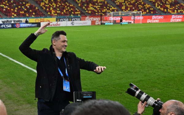 Rădoi, mesaj dur de pe aeroport: "Dezamăgire" pentru fanii FCSB