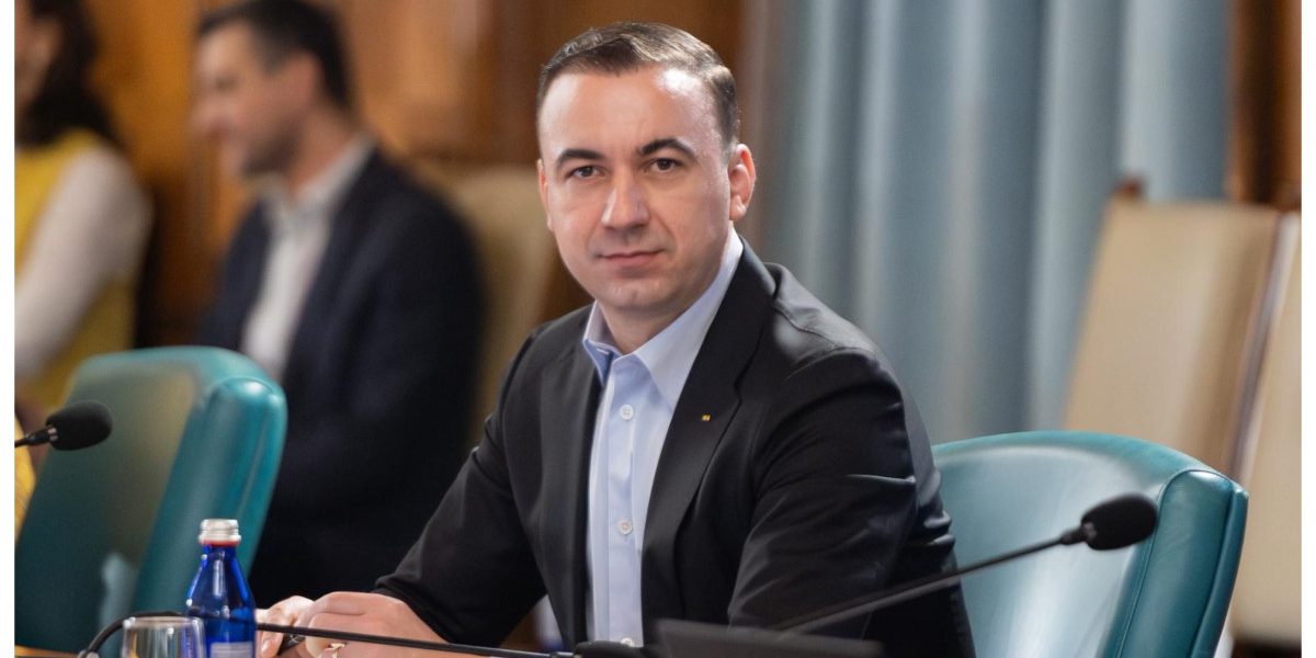 Ministrul Energiei, Bogdan IVAN, a anunțat miercuri progrese semnificative în dezvoltarea capacităților de producție a energiei electrice din surse regenerabile și gaze naturale, precum și în implementarea stocării acesteia