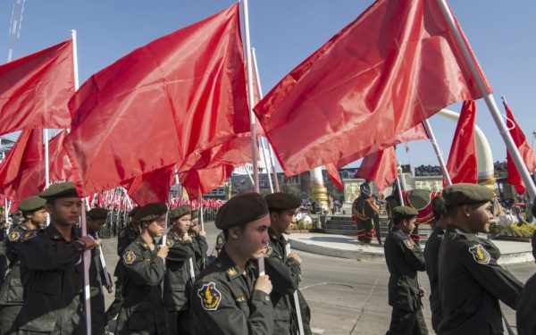 Armata, soluția pentru bărbații plictisiți? De ce se înrolează tinerii thailandezi