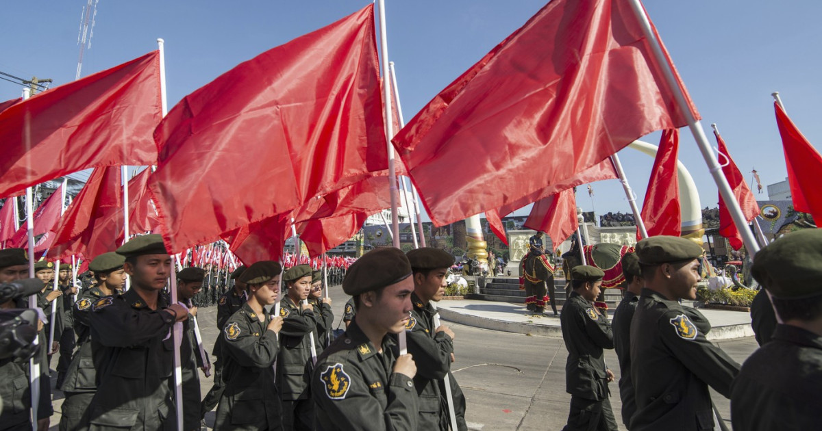 Armata, soluția pentru bărbații plictisiți? De ce se înrolează tinerii thailandezi