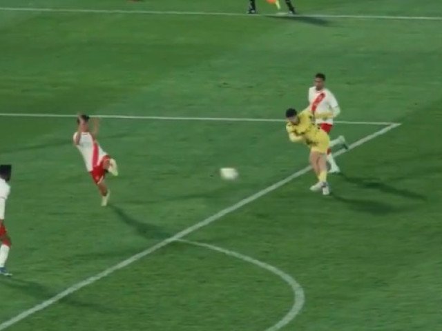 A dat "rabona" de senzație: Cere "Puskasul" pentru acest gol!