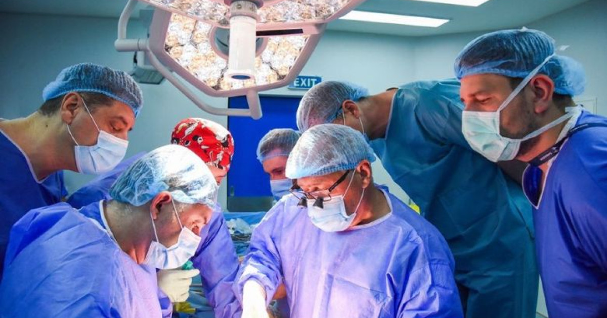 Tânăr salvat de o boală GRAVĂ de ficat: Un nou tratament face MINUNI