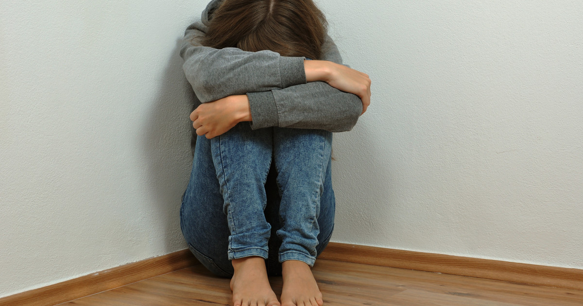 Mehedinți: Un bărbat a drogat și exploatat sexual o minoră instituționalizată