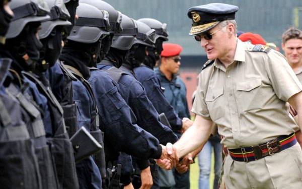 Fost șef al armatei britanice: UK, „extrem de vulnerabil”, apărarea, 10 ani de refăcut