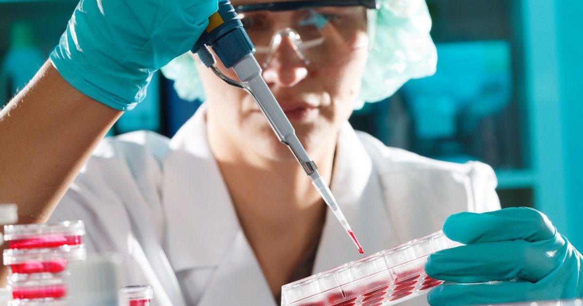 Primul caz de infectare cu virusul gripal H9N2, cunoscut drept gripa aviară, la un adult din Europa a fost confirmat pe data de 25 martie 2026 în Italia, anunță oficial autoritățile sanitare din această țară