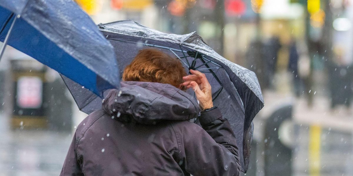 Vreme severă în România: ANM a emis coduri de vreme rea pentru întreaga țară Administrația Națională de Meteorologie (ANM) a emis avertizări de vreme severă pentru miercuri și joi, cu ninsori viscolite, vânt puternic, precipitații mixte și o răcire accentuată