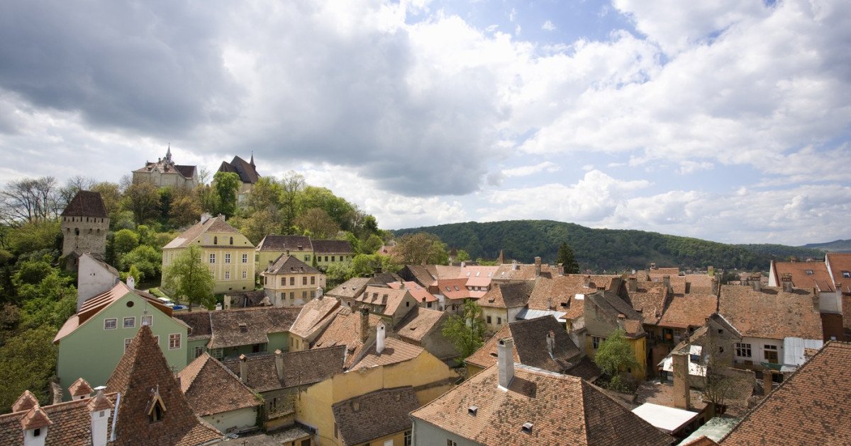 Ministerul Economiei Start Licitatiei Pentru „Best Tourism Villages” Ministerul Economiei, Digitalizării, Antreprenoriatului şi Turismului (MEDAT) a lansat selecția pentru localitățile care vor reprezenta România în competiția internațională „Best Tourism Villages”, organizată de UN Tourism