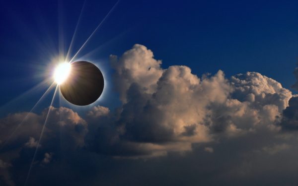 Eclipse de Soare SPECTACULOASĂ în 2026: România, pe harta fenomenului astronomic