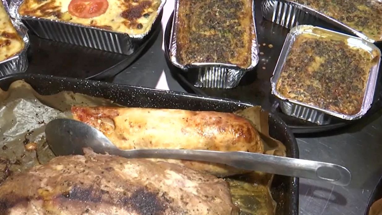 Cât scoți din buzunar de Paște? Meniuri catering, de la așezare la buzunar